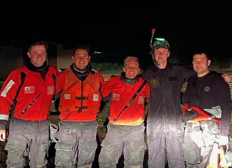 Flares used to locate boat in hazardous conditions